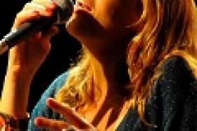 Annick Tangora