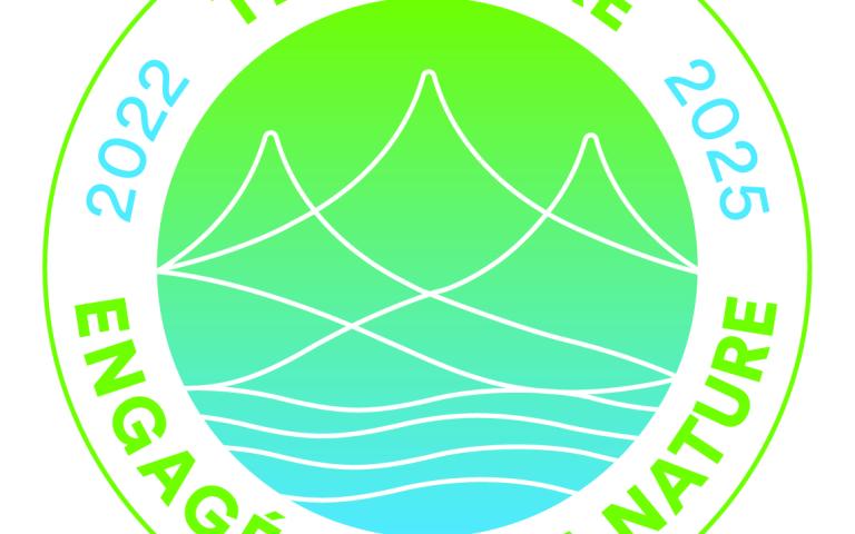 Logo circulaire et vert